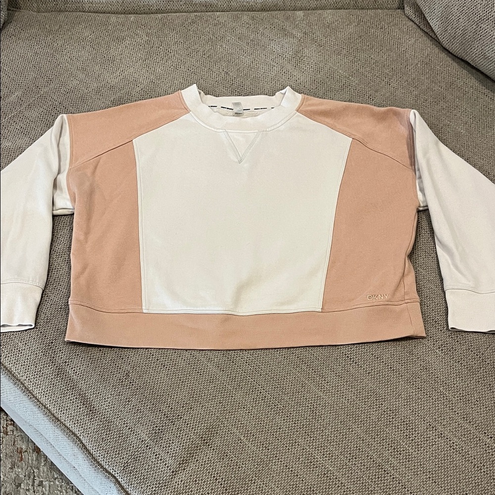DKNY Women's Crew Neck Sweater - White and Tan
